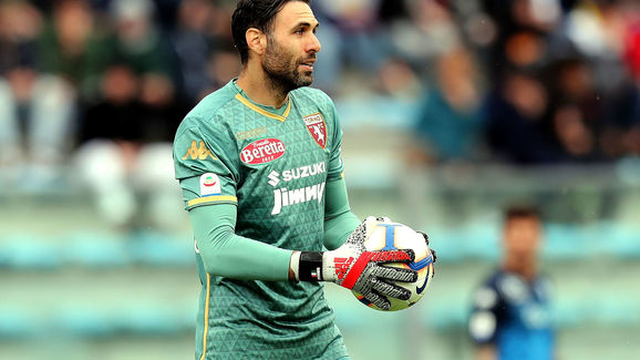 贝林厄姆世界级表现再度惊艳皇马（贝林厄姆再现世界级状态 再次震撼皇马）